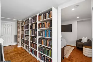 129 Bainbridge St, Philadelphia, PA 19147 - Photo 25