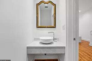 2222 Locust St, Philadelphia, PA 19103 - Photo 9