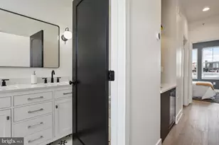 1233 N Myrtlewood St, Philadelphia, PA 19121 - Photo 23