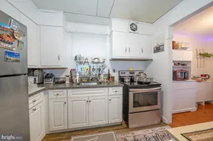 2440 N 50th St, Philadelphia, PA 19131 - Photo 9