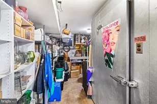 637 N 2nd St, Philadelphia, PA 19123 - Photo 17