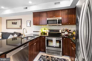 637 N 2nd St, Philadelphia, PA 19123 - Photo 23