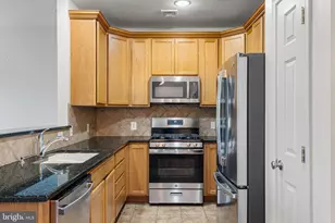 1329 N 32nd St, Philadelphia, PA 19121 - Photo 9