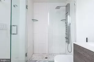 138 N Front St, Philadelphia, PA 19106 - Photo 21