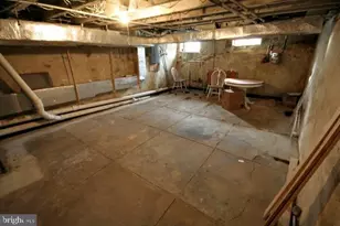 219 Hermitage St, Philadelphia, PA 19127 - Photo 13