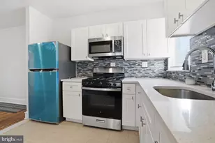 5932 Tackawanna St, Philadelphia, PA 19135 - Photo 9