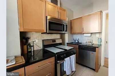 2031 Locust Street #802, Philadelphia, PA 19103 - Photo 7