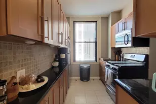 2031 Locust St, Philadelphia, PA 19103 - Photo 5