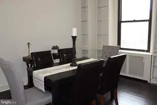 2031 Locust St, Philadelphia, PA 19103 - Photo 3