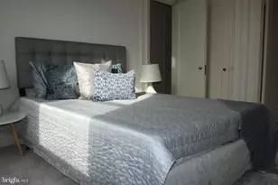 2031 Locust St, Philadelphia, PA 19103 - Photo 9