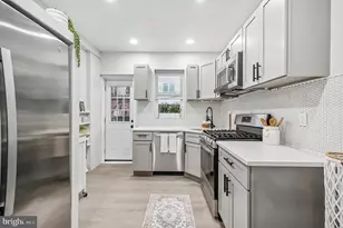 5229 Hazel Ave, Philadelphia, PA 19143 - Photo 7