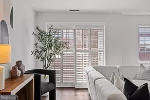 2341 Wallace St, Philadelphia, PA 19130 - Photo 7