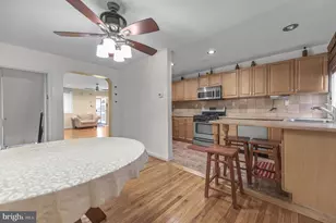 8504 Forrest Ave, Philadelphia, PA 19150 - Photo 9