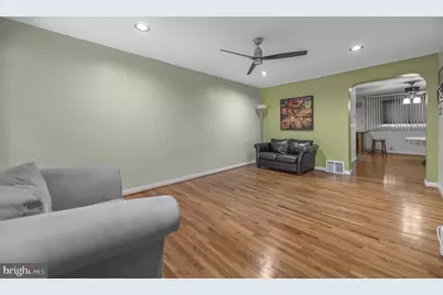 8504 Forrest Avenue, Philadelphia, PA 19150 - Photo 15