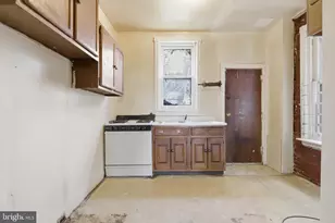 1222 S Peach St, Philadelphia, PA 19143 - Photo 7