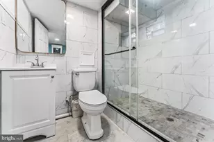 2051 S Dorrance St, Philadelphia, PA 19145 - Photo 25