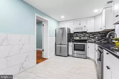 2051 S Dorrance Street, Philadelphia, PA 19145 - Photo 11