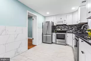 2051 S Dorrance St, Philadelphia, PA 19145 - Photo 11