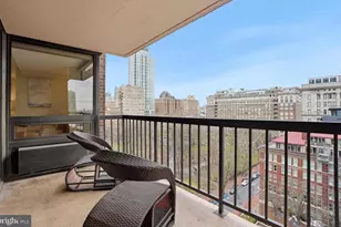 241 S 6th St, Philadelphia, PA 19106 - Photo 27