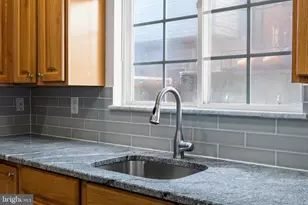 2308 S Chadwick St, Philadelphia, PA 19145 - Photo 7