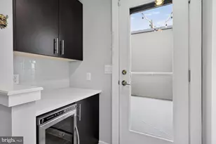 151 N 2nd St, Philadelphia, PA 19106 - Photo 27