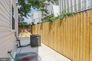 2225 N Waterloo St, Philadelphia, PA 19133 - Photo 37