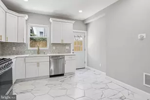 2225 N Waterloo St, Philadelphia, PA 19133 - Photo 11