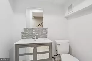 2225 N Waterloo St, Philadelphia, PA 19133 - Photo 21