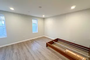 2404 W Thompson St, Philadelphia, PA 19121 - Photo 9