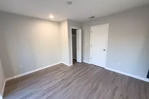 2404 W Thompson St, Philadelphia, PA 19121 - Photo 13