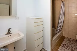 988 N 2nd St, Philadelphia, PA 19123 - Photo 7