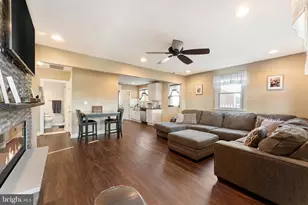 658 Waring St, Philadelphia, PA 19116 - Photo 9