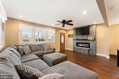 658 Waring Street, Philadelphia, PA 19116 - Photo 3