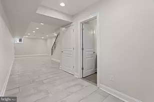 2039 E Hazzard St, Philadelphia, PA 19125 - Photo 53