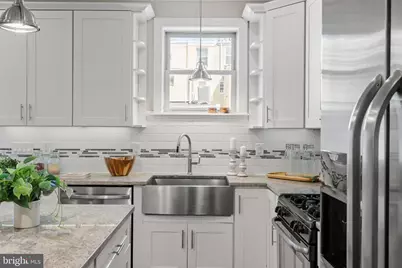 2039 E Hazzard Street, Philadelphia, PA 19125 - Photo 13