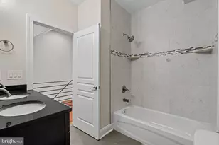 2039 E Hazzard St, Philadelphia, PA 19125 - Photo 27