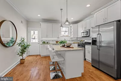 2039 E Hazzard Street, Philadelphia, PA 19125 - Photo 9