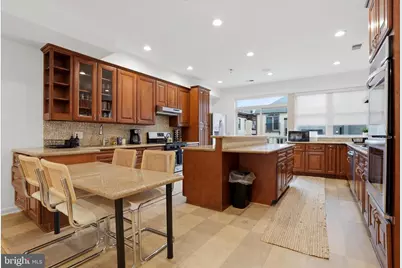 1011 N Orianna Street, Philadelphia, PA 19123 - Photo 57