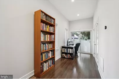 2537 Graduate Square, Philadelphia, PA 19146 - Photo 11