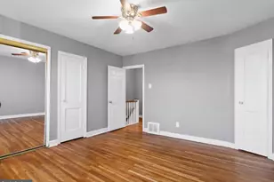 8332 Forrest Ave, Philadelphia, PA 19150 - Photo 9