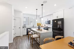 2006 Northbank Pl, Philadelphia, PA 19125 - Photo 5