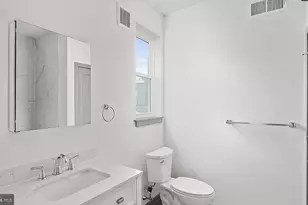 2646 Janney St, Philadelphia, PA 19125 - Photo 15