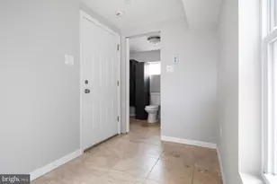 1945 Nicholas St, Philadelphia, PA 19121 - Photo 11