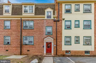 633 Beulah Pl, Philadelphia, PA 19123 - Photo 3