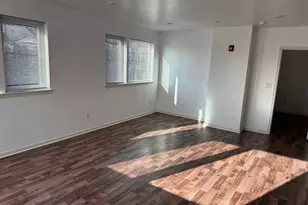 5261 Ridge Ave, Philadelphia, PA 19128 - Photo 3