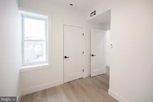 1838 S 23rd St, Philadelphia, PA 19145 - Photo 11