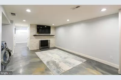 3161 S Sydenham Street, Philadelphia, PA 19145 - Photo 17