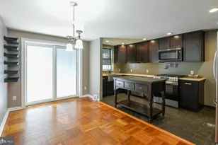 3161 S Sydenham St, Philadelphia, PA 19145 - Photo 7