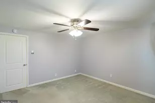 3161 S Sydenham St, Philadelphia, PA 19145 - Photo 29