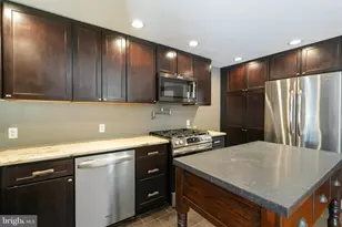 3161 S Sydenham St, Philadelphia, PA 19145 - Photo 11